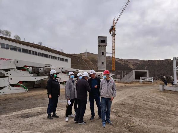 陜煤集團(tuán)專(zhuān)家組蒞臨陜煤建設(shè)天工公司安裝三部開(kāi)展安全生產(chǎn)專(zhuān)項(xiàng)整治三年行動(dòng)評(píng)價(jià)工作