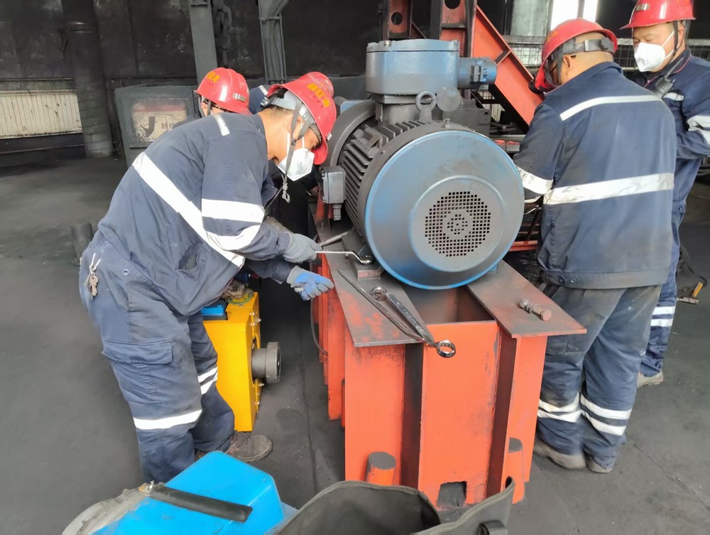 陜煤建設(shè)洗選煤運(yùn)營公司：防風(fēng)險(xiǎn) 除隱患 干勁拉滿?！按骸卑?></div>
                                <div   id=