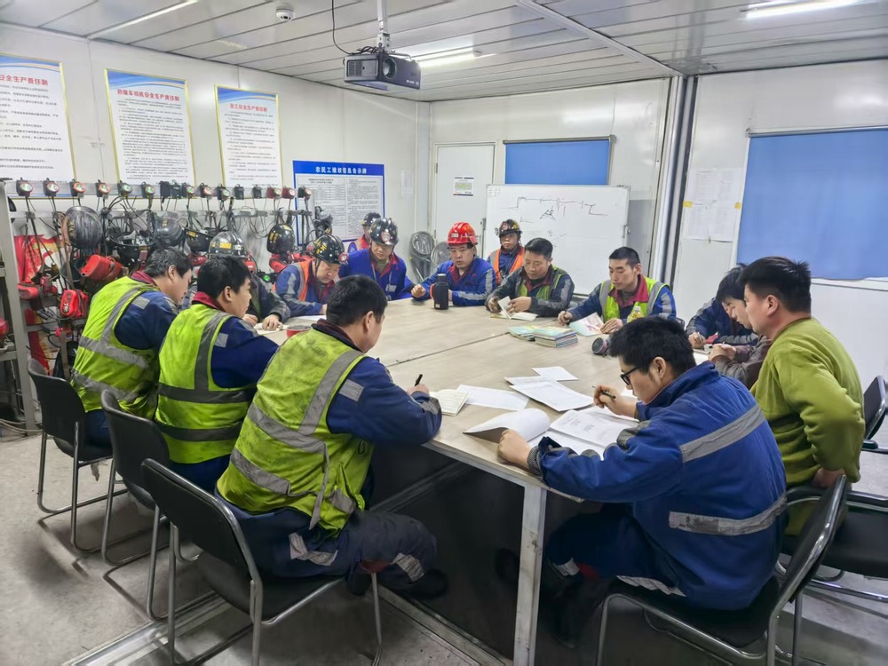 陜煤建設洗選煤運營公司第二項目部：春啟攻堅   按下開局“快進鍵”