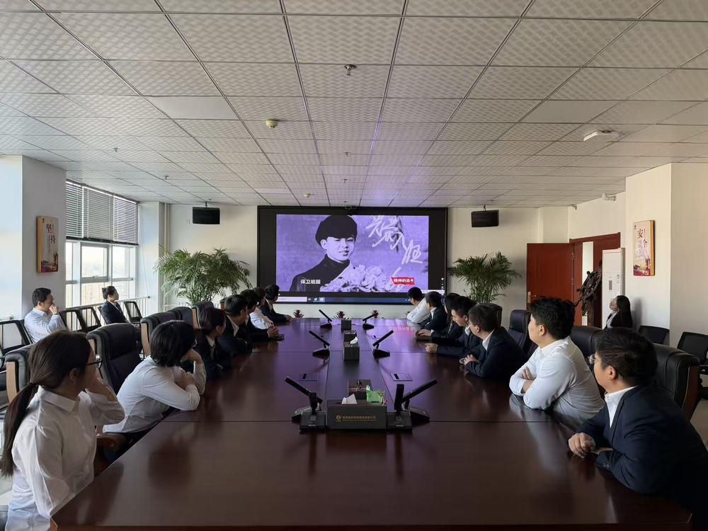 傳承雷鋒精神 深化交流共建 書(shū)香浸潤(rùn)匠心